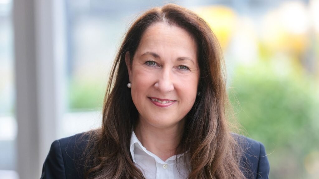 Iris Stalzer Ehemann Bilder – Wer ist der Mann der Herdecker Bürgermeisterin und warum gibt es kaum Fotos? iris stalzer ehemann bilder